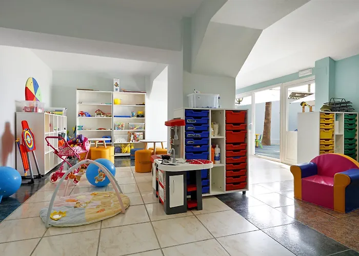 Benalma Costa Del SolHotel Todo Incluido